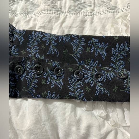 Veronica Beard Black Clarke Silk Blouse. Button Back, Leg of Mutton Sleeves. - Picture 16 of 16